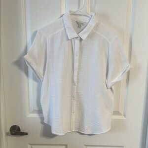 Lucky Brand White Blouse Relaxed Fit Short Sleeves